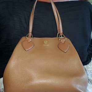 *Genuine Leather* Anne Klein Tote